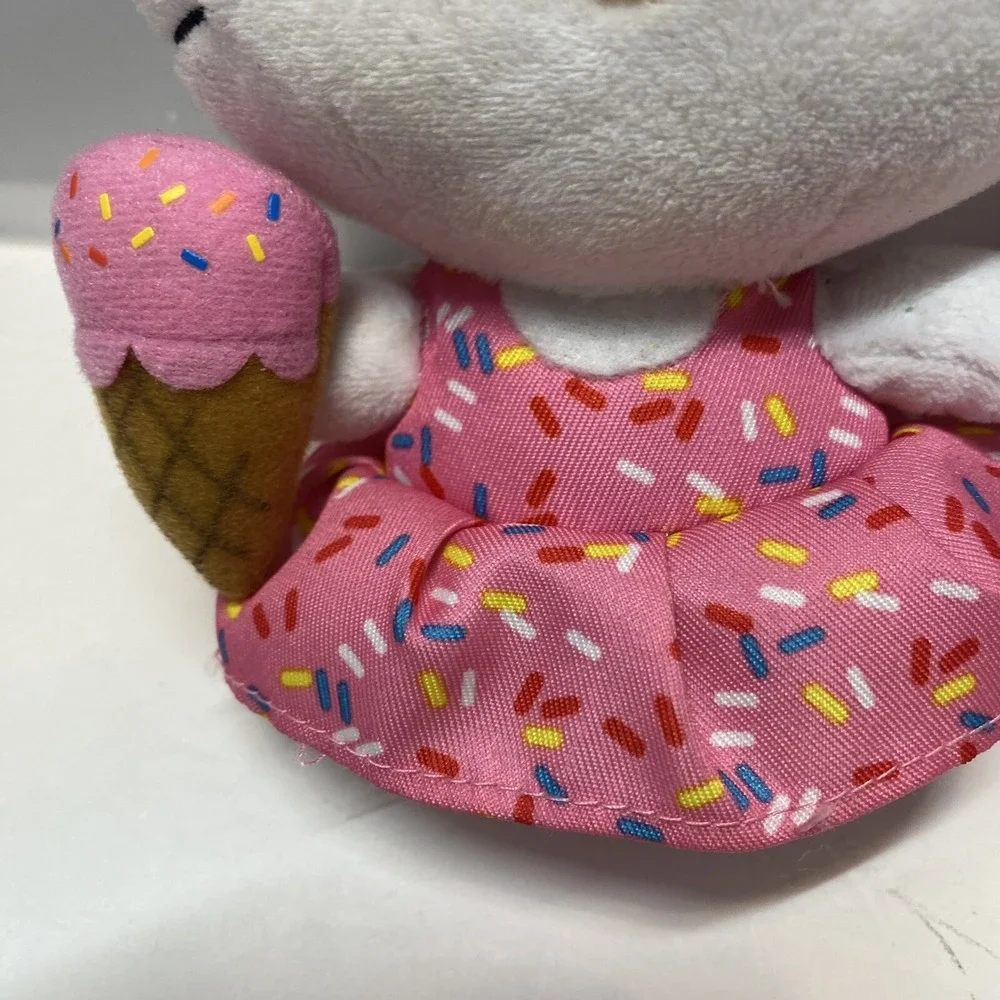 Hello Kitty Plush Set Of 2 White Pink 6 Inch Cupcake Cute Finds‎ HG2